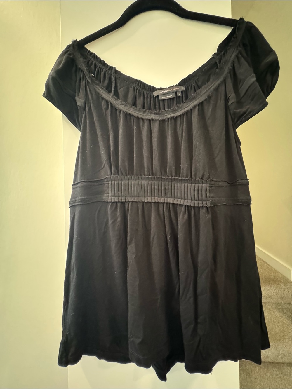 BCBGMaxAzria Black Short Sleeve Smocked Waist Tunic Top